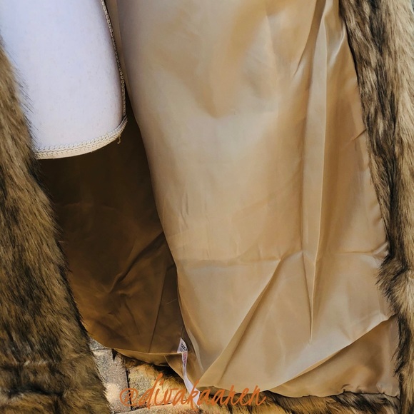 LUXURIOUS FAUX FUR Notched Collar Lined Coat - Picture 7 of 8